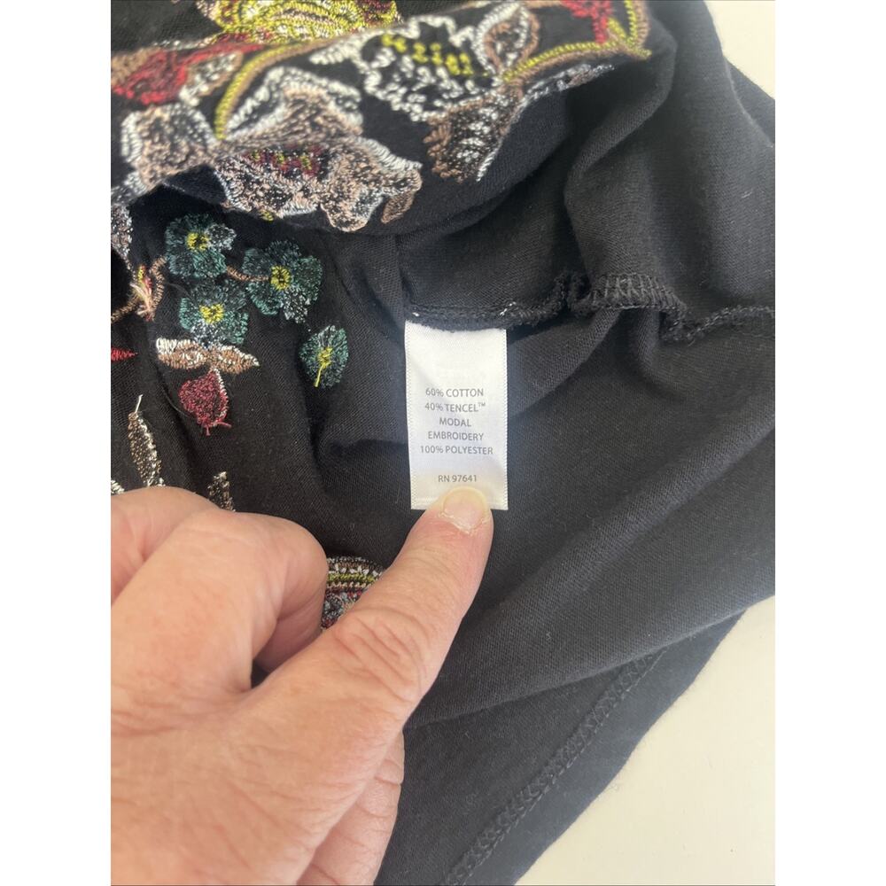 J Jill Size 1X Black Embroidered 3/4 Sleeve Top Shirt Flowers Floral 2 Sided - Picture 10 of 10